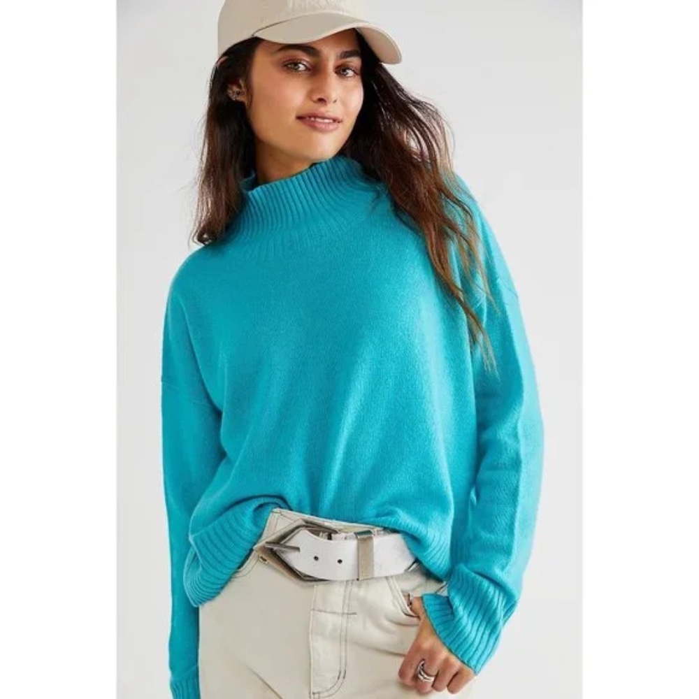 NWOT Free People Poppy Cashmere Turtleneck in Turquoise Sky Medium